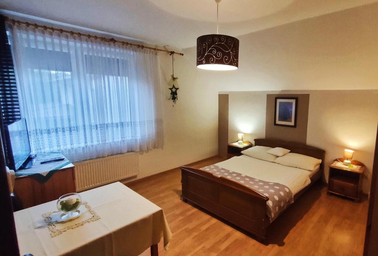 Noclegi U Maxa Niewierz Exterior foto
